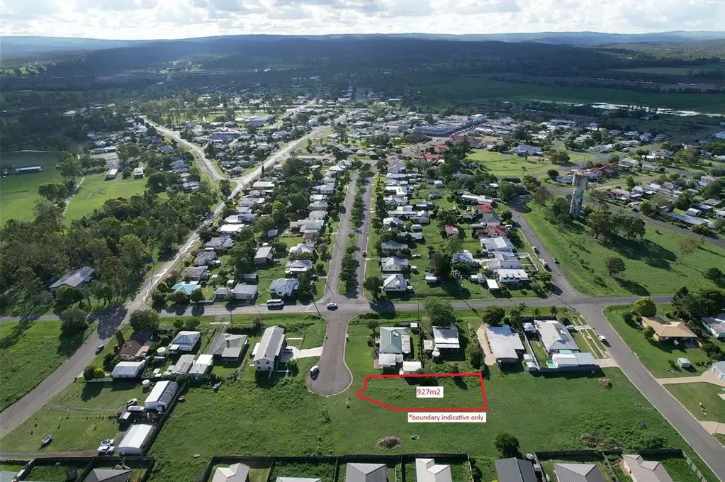 79 Newton Street, Monto, QLD 4630