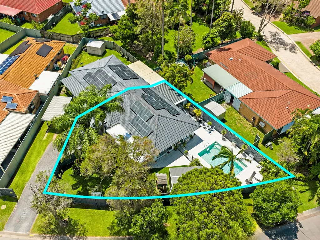 1/12 Telopea Street, Labrador, QLD 4215