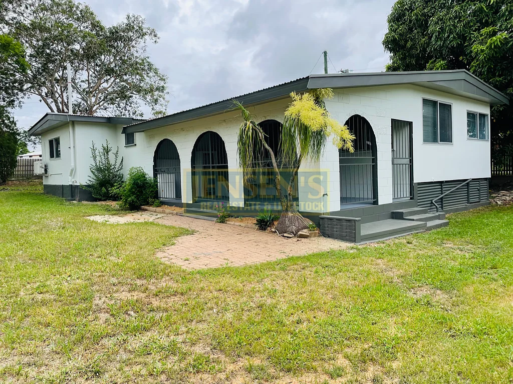 25 Rainbow Road, Charters Towers City, QLD 4820