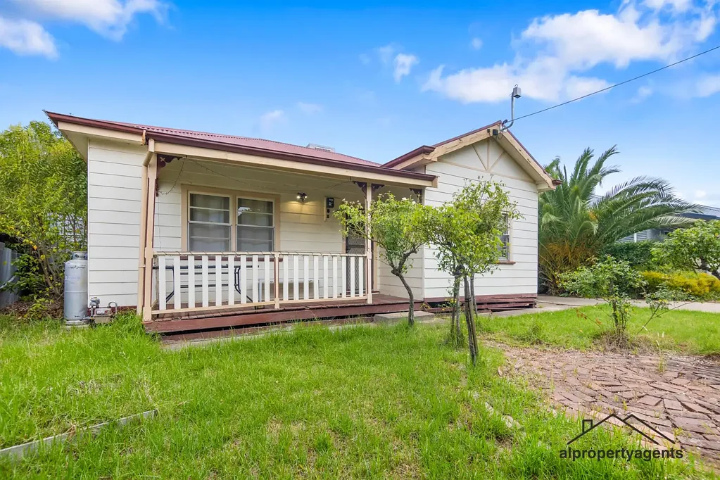 5 Valentine Avenue, Horsham, VIC 3400