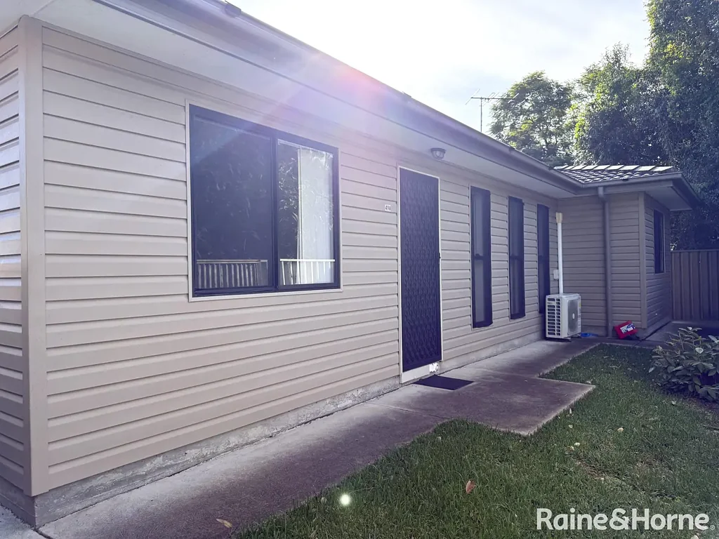 TWO BEDROOM GRANNY FLAT FOR LEASE IN MACQUARIE FIELDS!!!