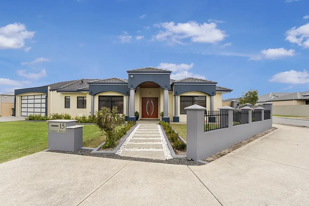 Southern River 5Moenga Grand Scale Family Living