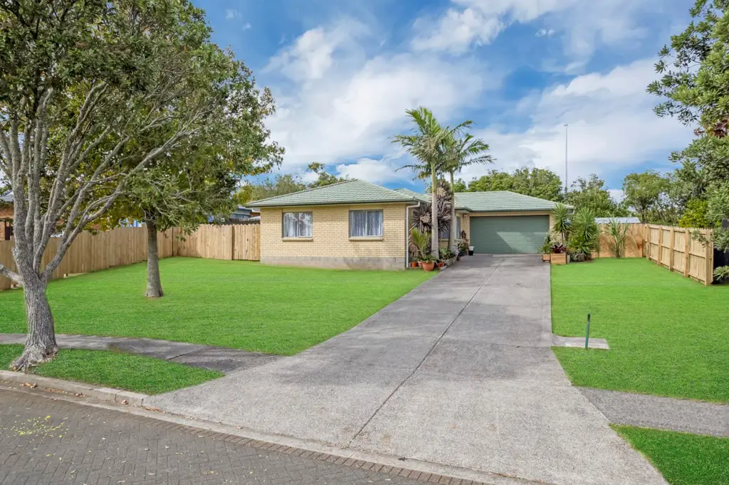 Flat Bush 3Moenga Solid Brick & Tile Home