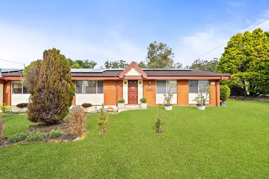 Narara 4房  The Ultimate Family Surprise - Huge Workshop, Dual Living & More!