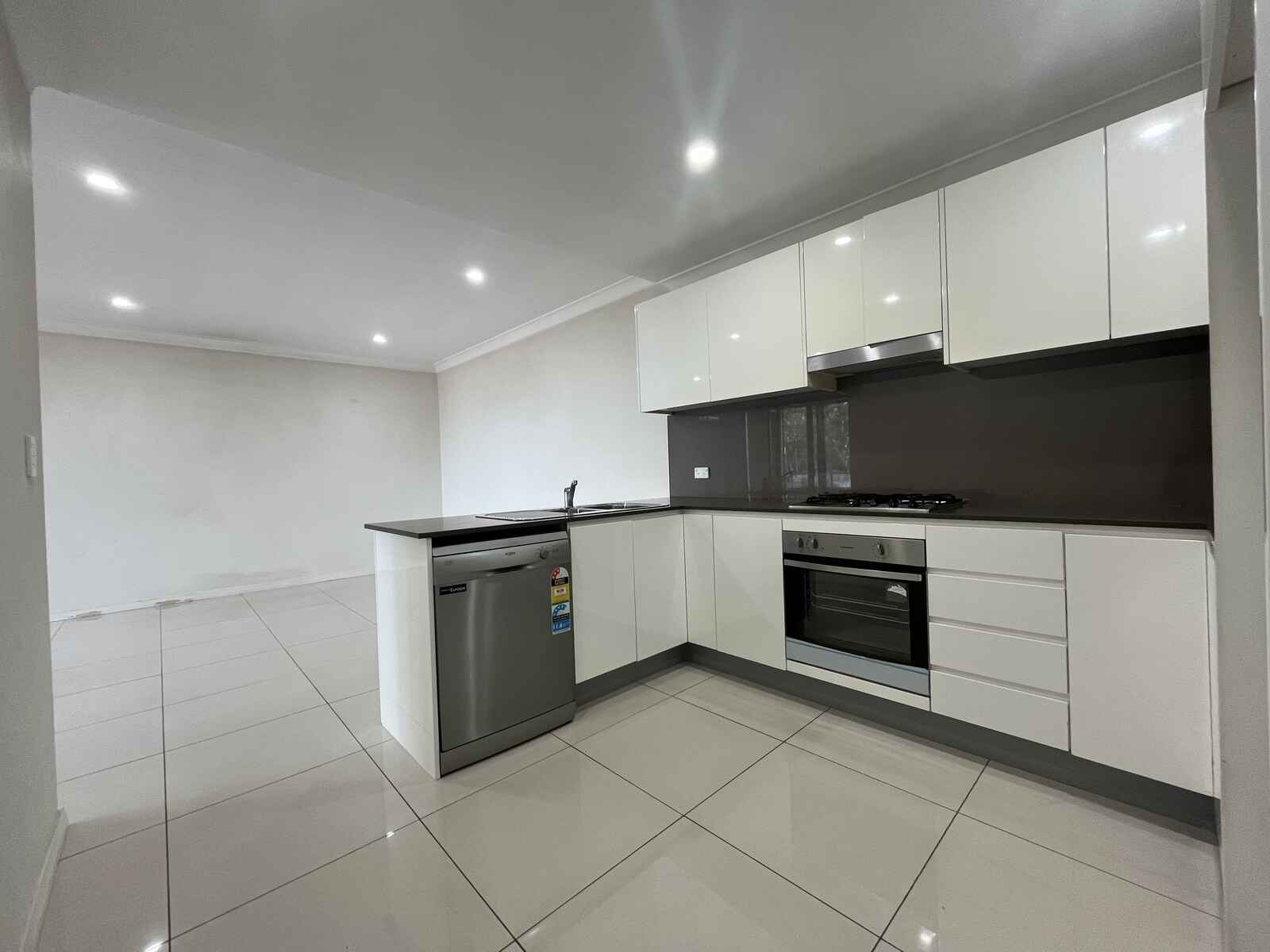 2-4 OCTAVIA ST, TOONGABBIE NSW 2146, 0 غرف, 0 حمامات, Unit