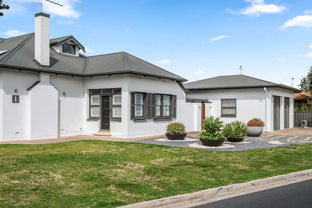 Nuriootpa 5 Slaapkamer LUXURY MEETS BAROSSA CHARM!