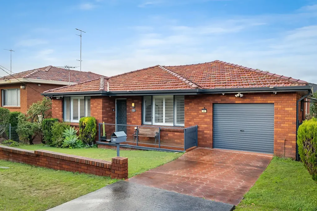 Arncliffe 2 Bedroom Classic Red-Brick Home with a Sunny Backyard
