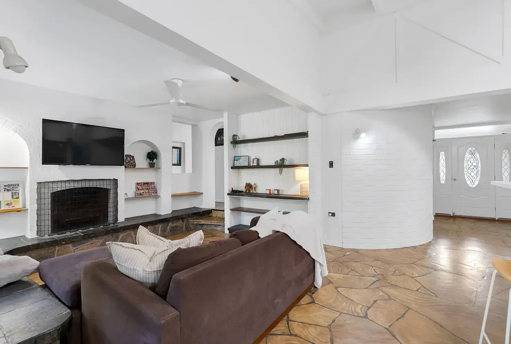 Kuranda 4 Bedroom Fun, Quirky & Built to Last - - Built for Living!