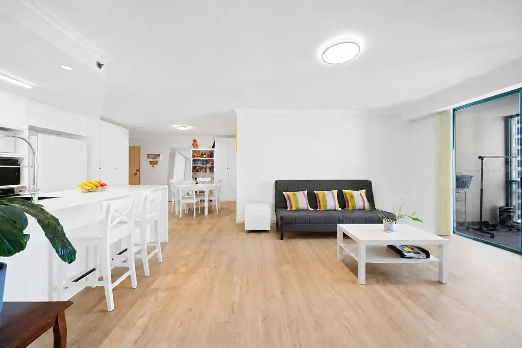 Haymarket 3બેડરૂમ Renovated 3 bedroom apartment total size 150 sqm CBD location!