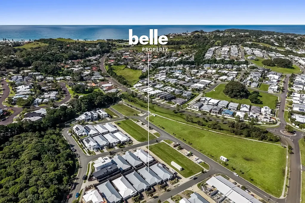 Lennox Head 4 Slaapkamer Contemporary Family Living Opposite Epiq Marketplace