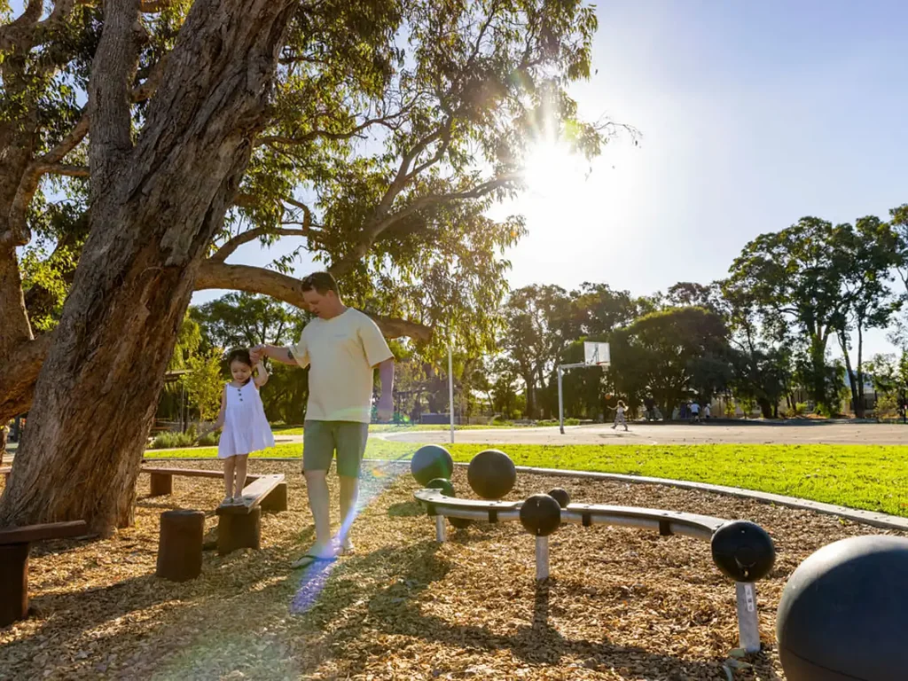 Vasse Go Minimal in Lively Vasse