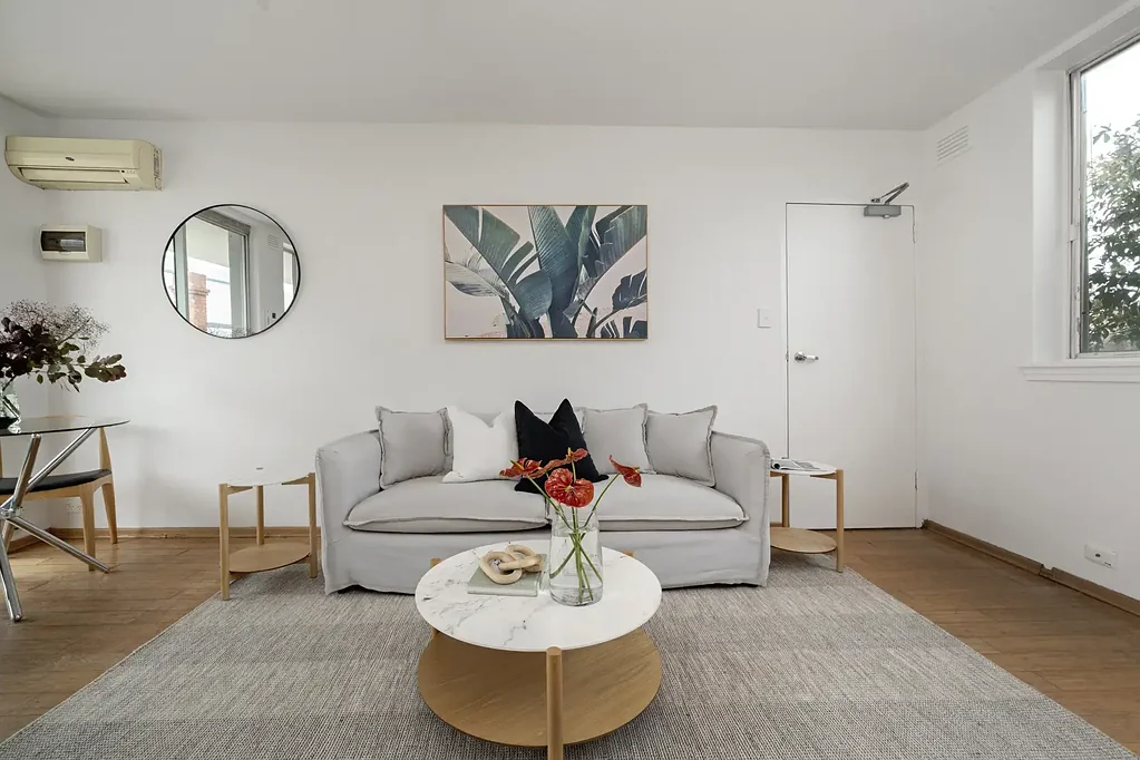 Connected & Convenient – Minutes to the CBD