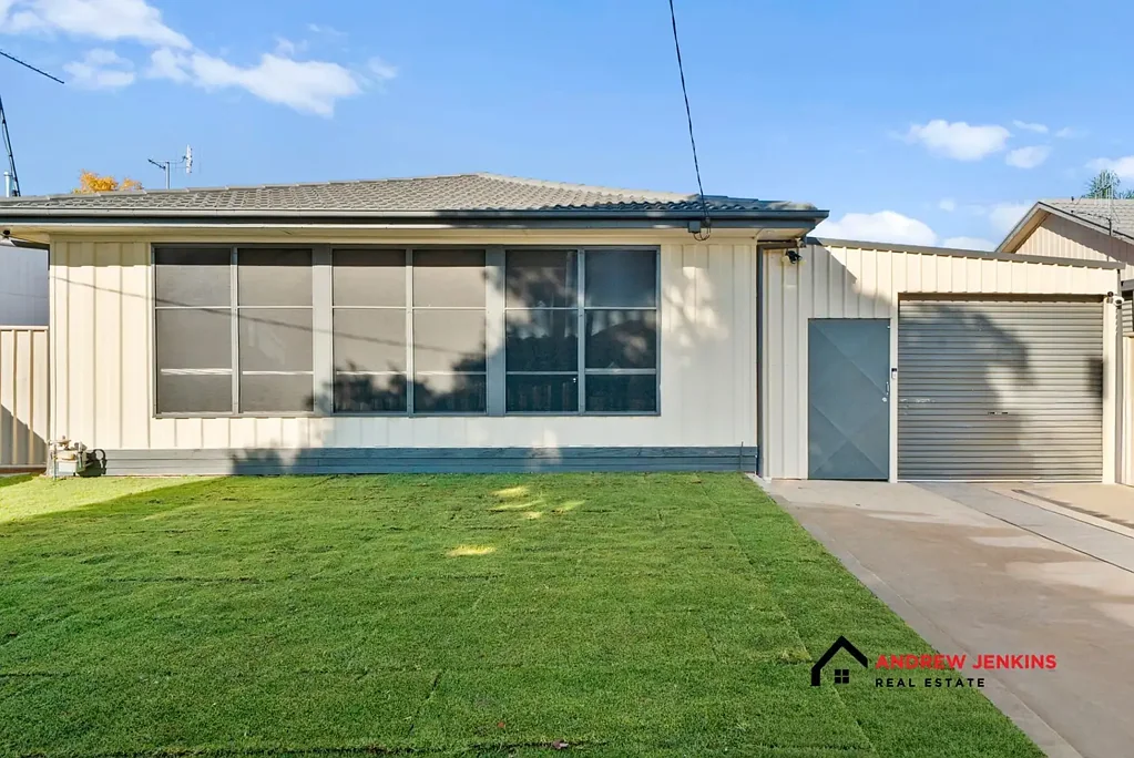 Cobram 3房  A Shed Lover’s Dream with Space for It All