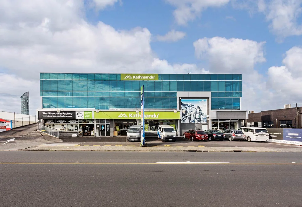 Takapuna  AFFORDABLE 150M² SPACE – BARRYS POINT ROAD