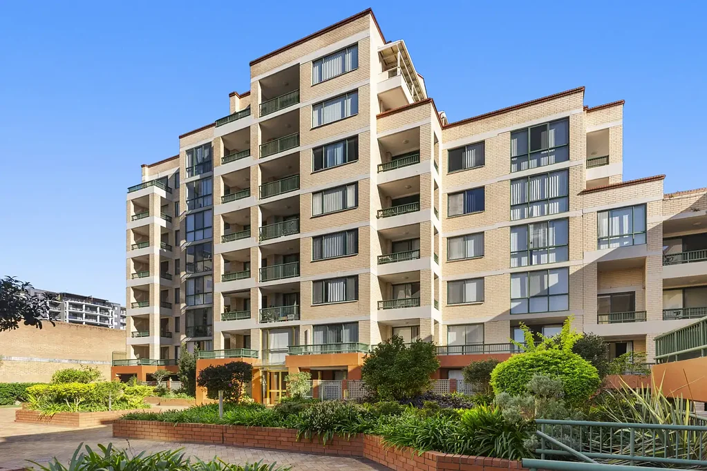 Well appointed two bedroom apartment positioned just moments to Westfield Miranda shopping & dining, as well as easy access to public transport.