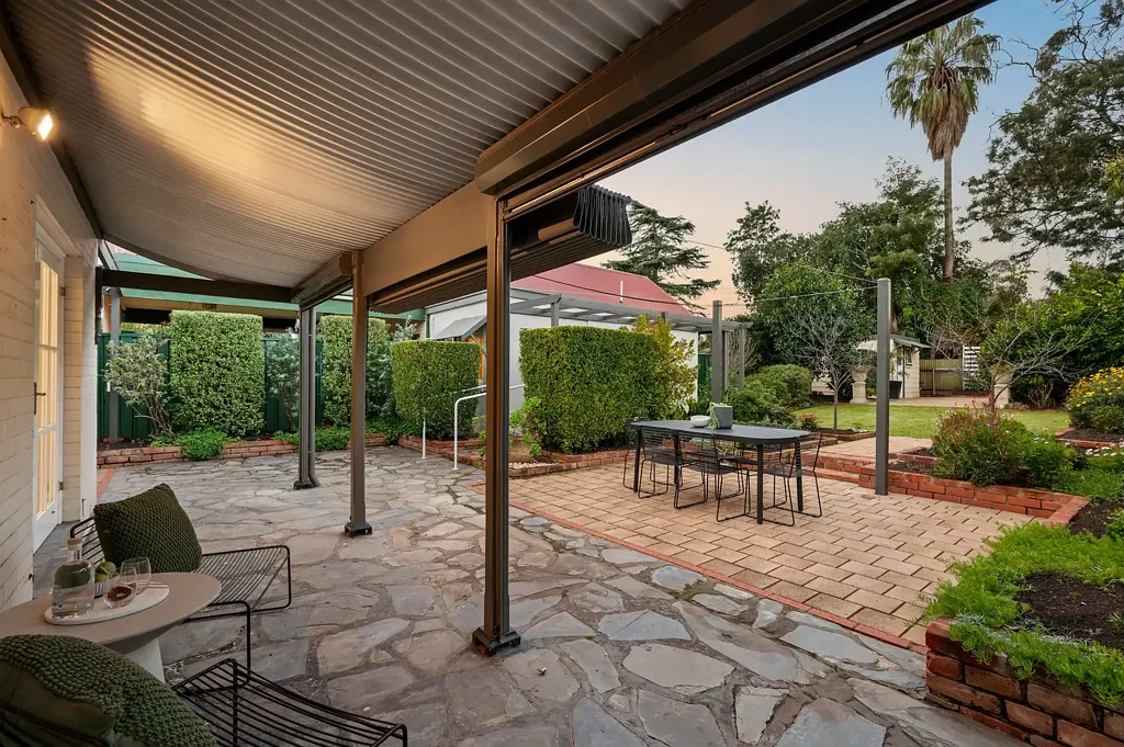 Lower Mitcham 4Phòng ngủ Timeless Character, Beautifully Reimagined!