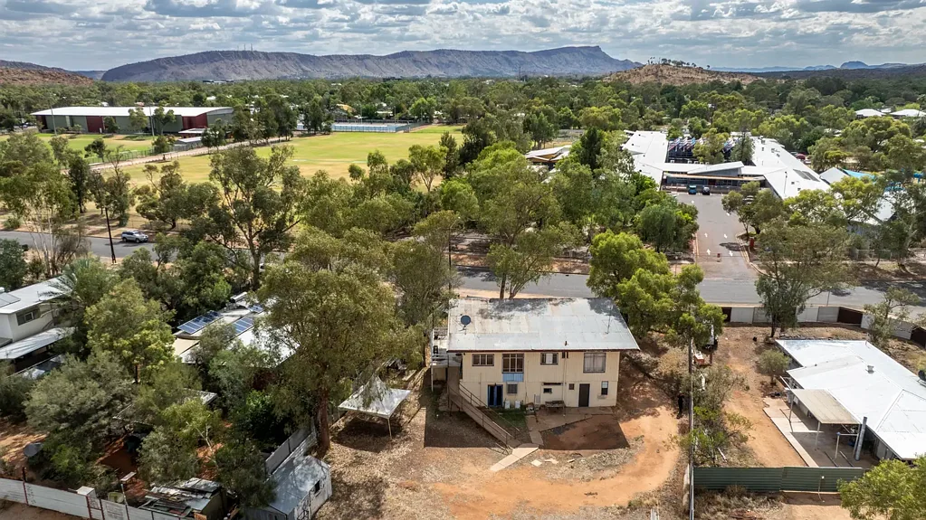 8 Winnecke Avenue, East Side, NT 870