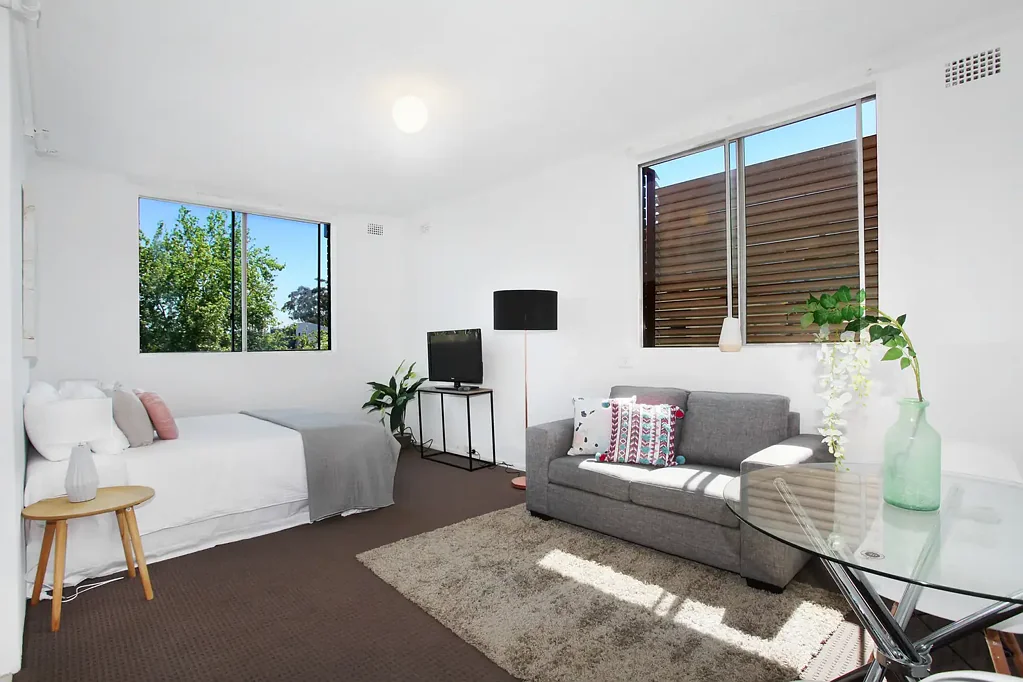 Chippendale SUNNY STUDIO WITH SECURE PARKING & SHARED ROOFTOP