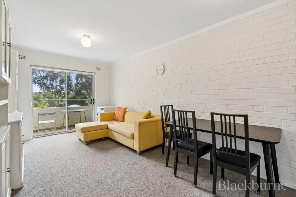 Furnished Apartment in Prime Claremont Location