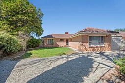 18 Rialto Street, Morphett Vale