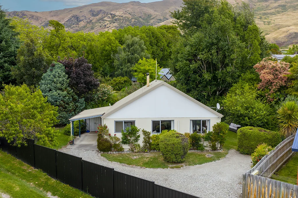 5b Larch Place, Wanaka, Queenstown-Lakes District