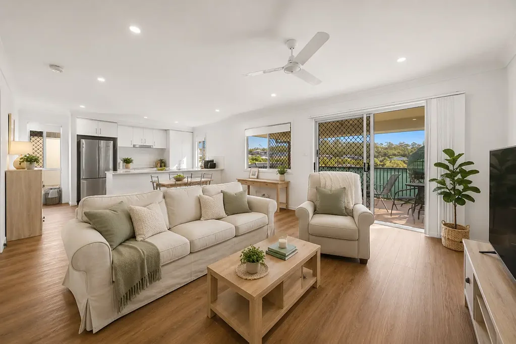 Redbank Plains 4ห้องนอน FAMILY LIVING WITH AN OUTLOOK TO IMPRESS