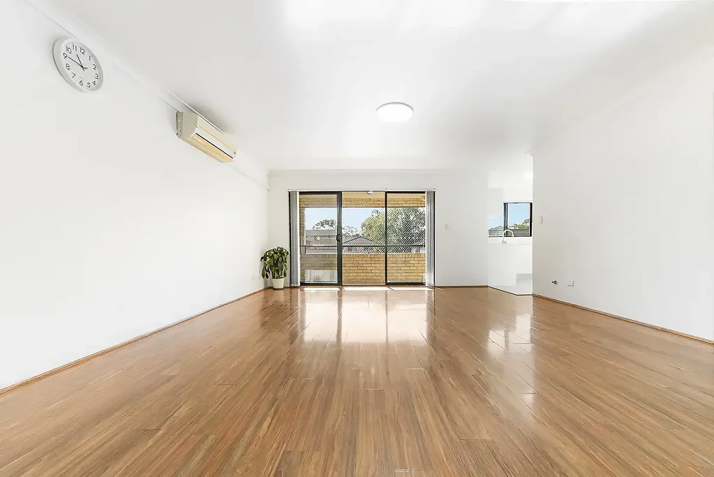 Auburn 3 Bedroom Rare Opportunity!!! The Best 3 Bedder in Auburn