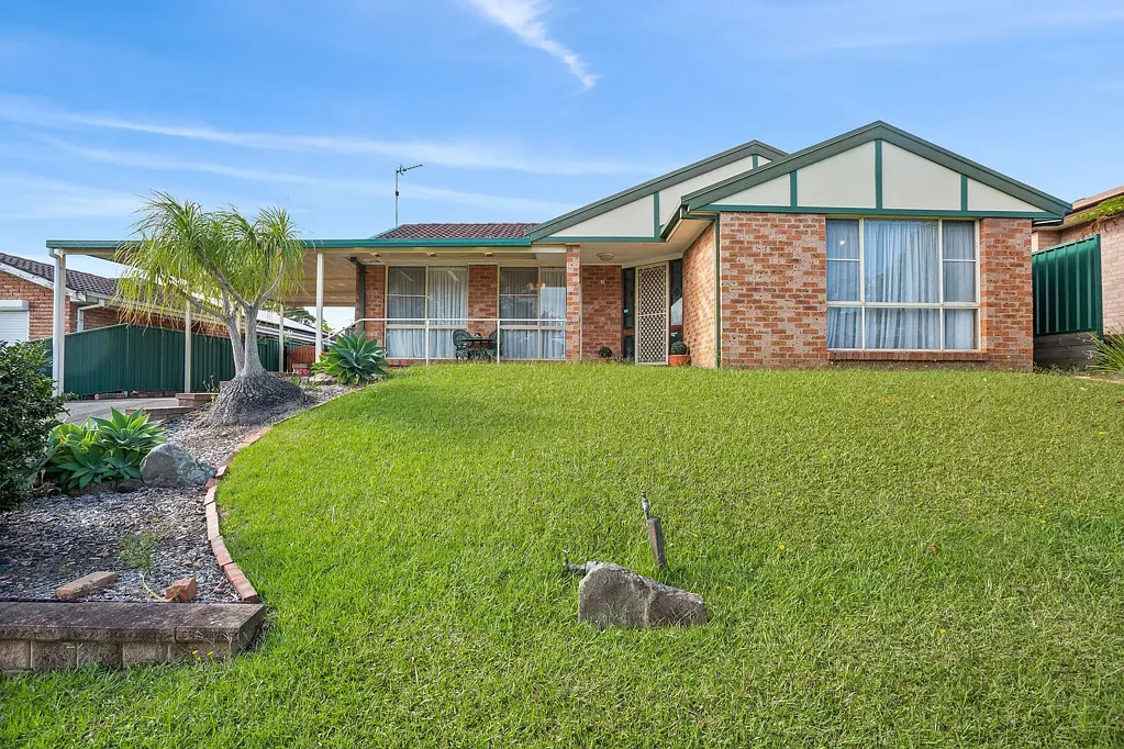 18 Richmond Place, Albion Park, NSW 2527