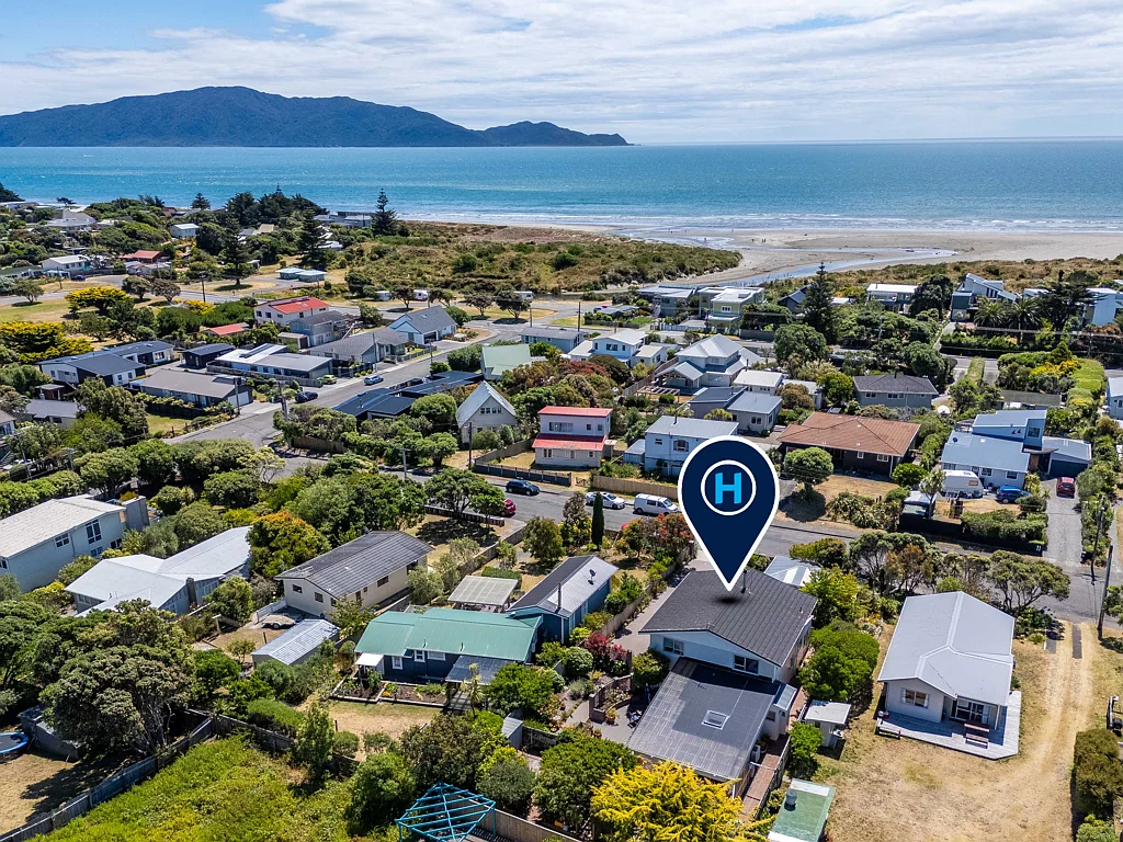10 Titoki Road, Waikanae Beach, Kapiti Coast, Wellington
