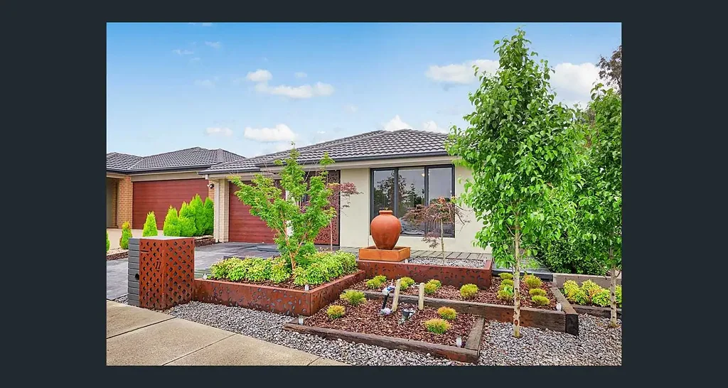 11 Noble Drive, Cranbourne West, VIC 3977