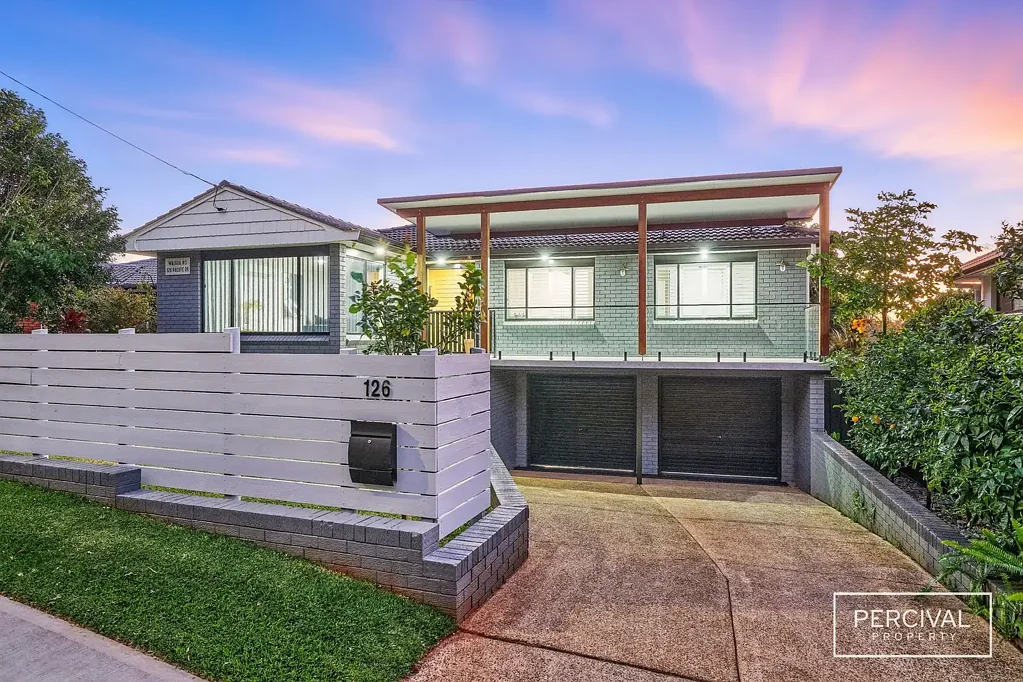 Port Macquarie 5 Bedroom Sophisticated Dual Living by the Beach Moments from Harry's Lookout