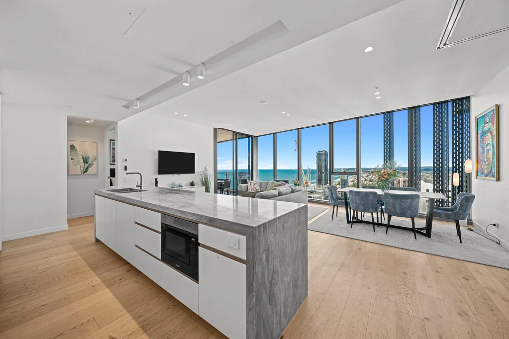 Broadbeach 2침실 Sub Penthouse Style Apartment - Motivated Sellers Have Purchased Elsewhere!