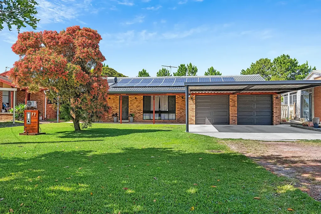 WONDERFUL 4 BEDROOM HOME !