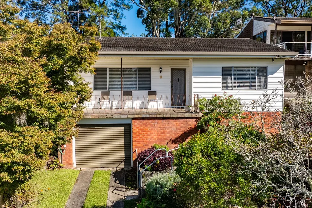 Berkeley Vale 3房  First Time Ever Offered – Stunning Water Views & Aspect – The Perfect First Home