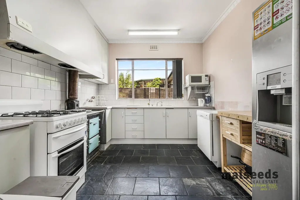 3 Bedroom Family Home