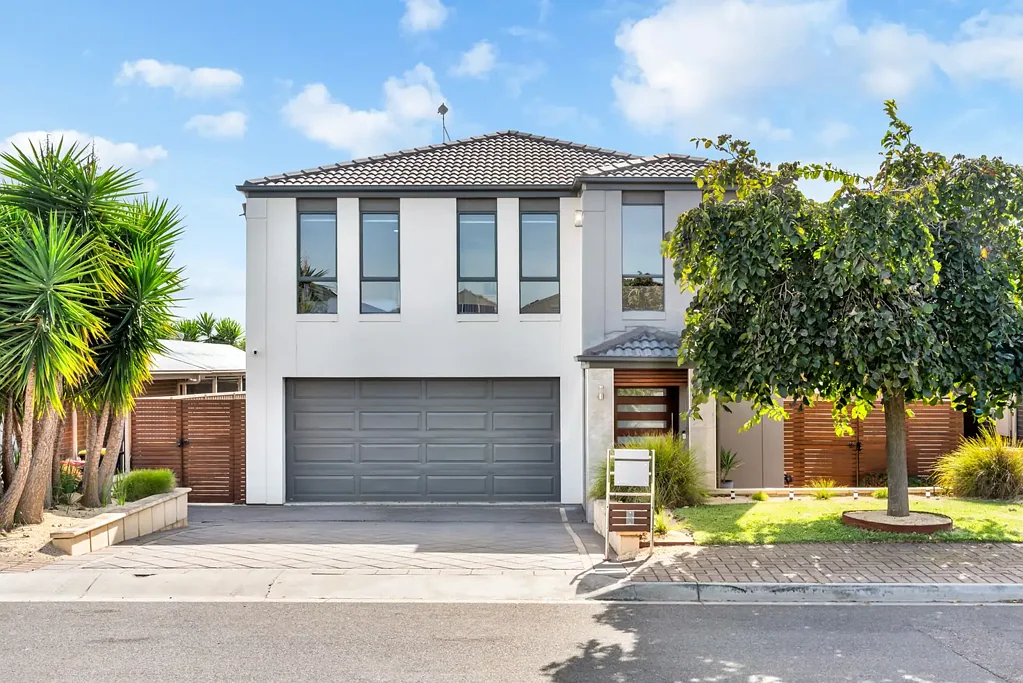 6 Arkle Place, Woodcroft, SA 5162