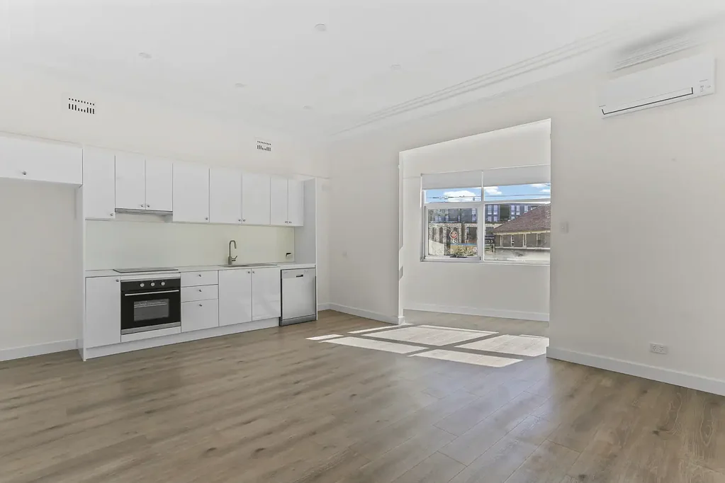 SIMPLY STUNNING - Large One Bedroom with Separate entrance