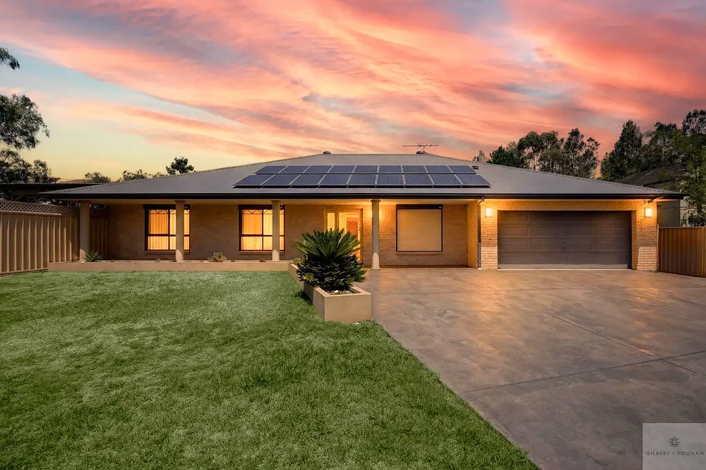 1 The Kraal Drive, Blair Athol, NSW 2560