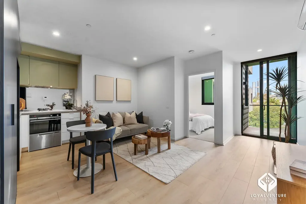 301/495 Rathdowne Street, Carlton, VIC 3053