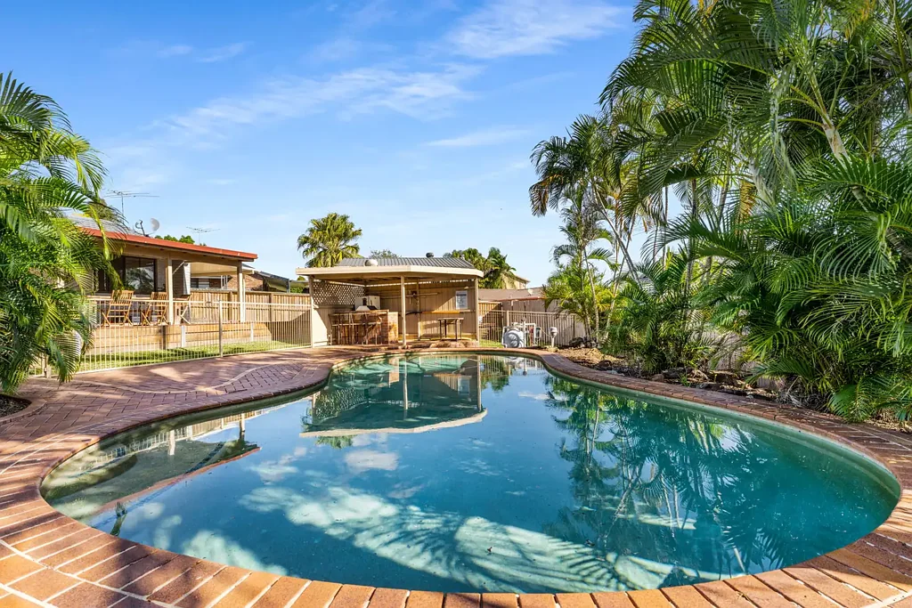 27 Blenheim Crescent, Yamanto, QLD 4305