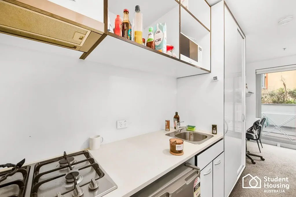 Clayton 1ਬੈੱਡਰੂਮ Great investment with rental increasing to $400/week, walk to Monash Uni!