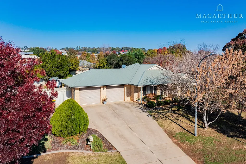 95 Kaloona Drive, Bourkelands, NSW 2650