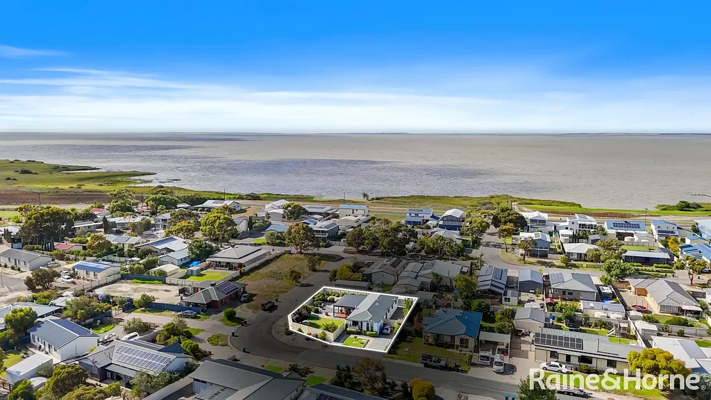 Milang 4Phòng ngủ "Lakeside Living at it's best"