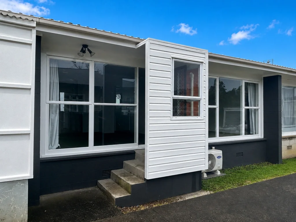 RENOVATED 2 bedroom unit
