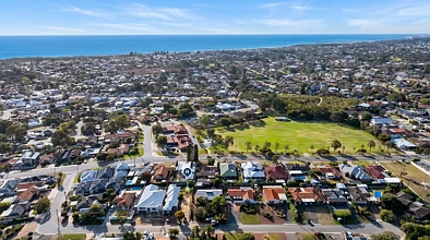 Aerial view - 19b Windsor Place, Kallaroo, WA 6025