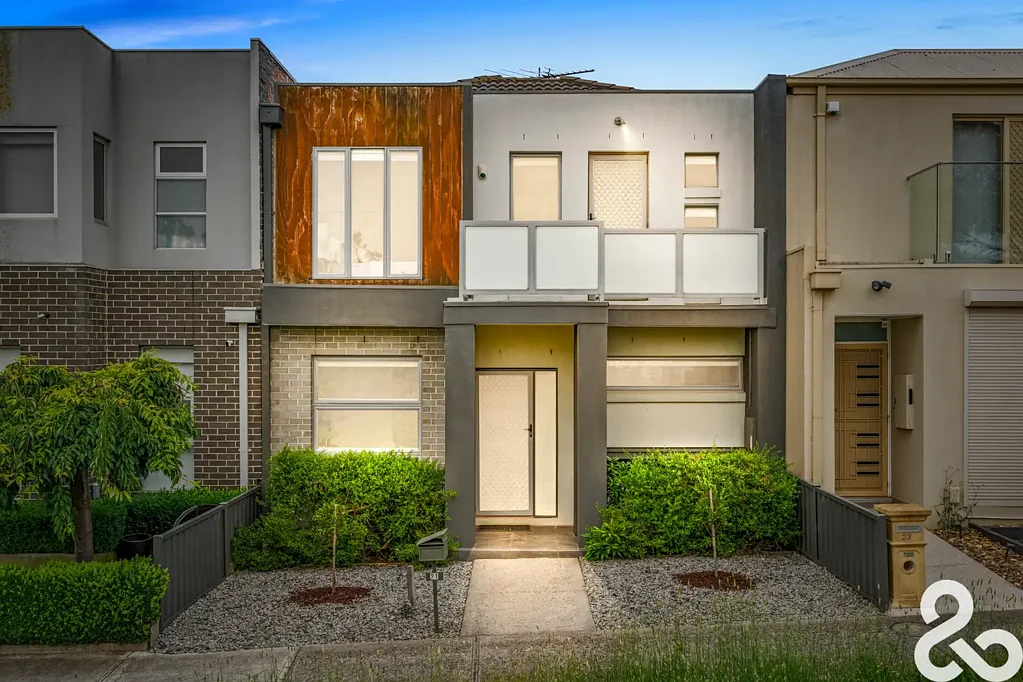 21 Knoll Walk, Epping, VIC 3076