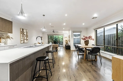 Diamond Creek 3 Slaapkamer No body corporate, easy living in the heart of Diamond Creek