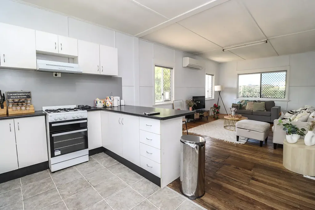 Ultimate Home on Urquhart!