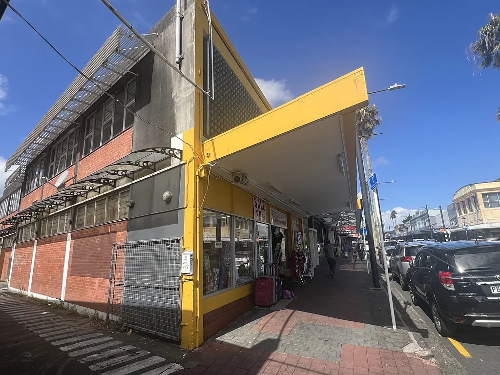Otahuhu High-Exposure Shop on Great South Road