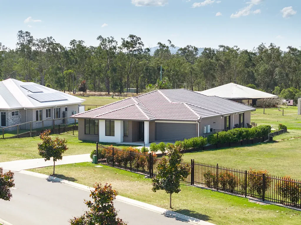 Withcott 5ਬੈੱਡਰੂਮ Space, Style and Flexibility - The Ultimate Multi-Generation Family Home